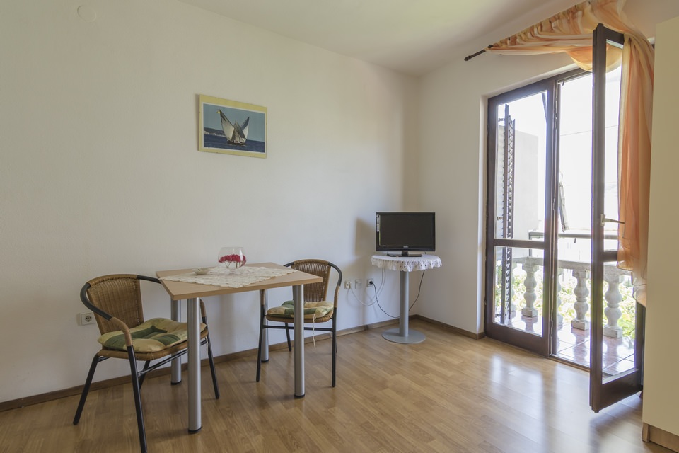 apartments mariani komiza, apartment no.2-living room