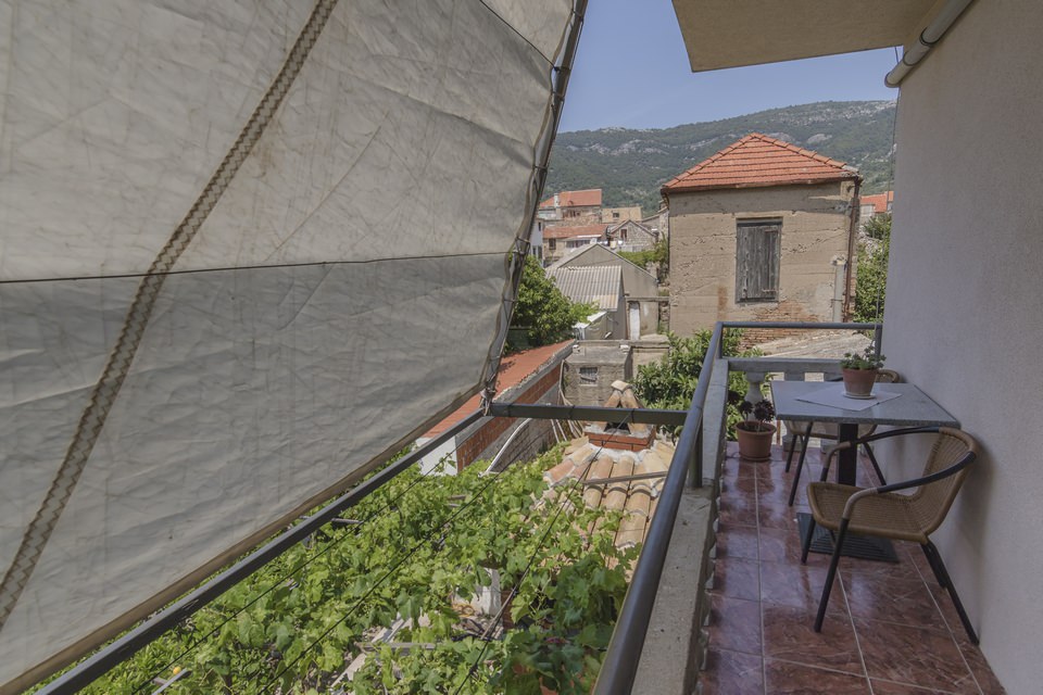 apartments mariani komiza, apartment no.2