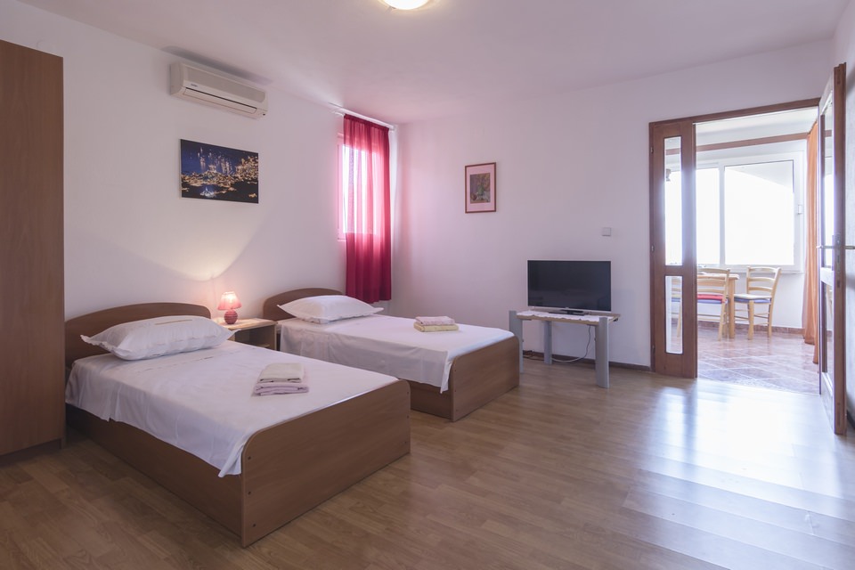 apartmani mariani komiza, apartman br.1-soba