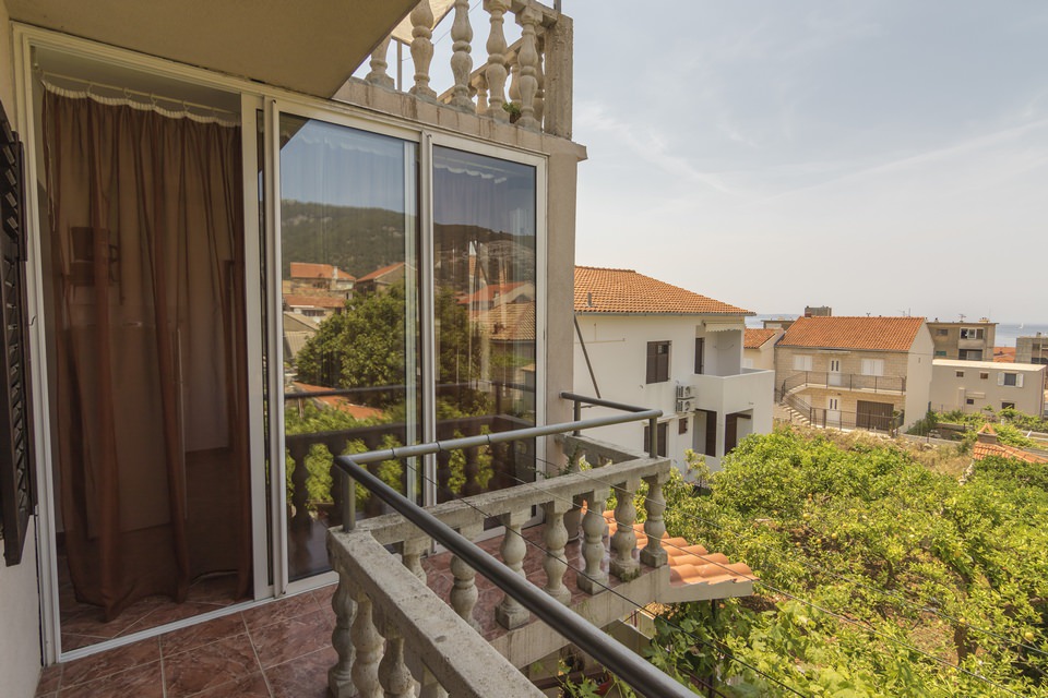 apartmani mariani komiza
