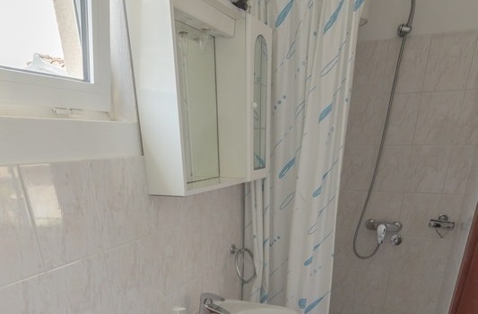 apartmani mariani komiza