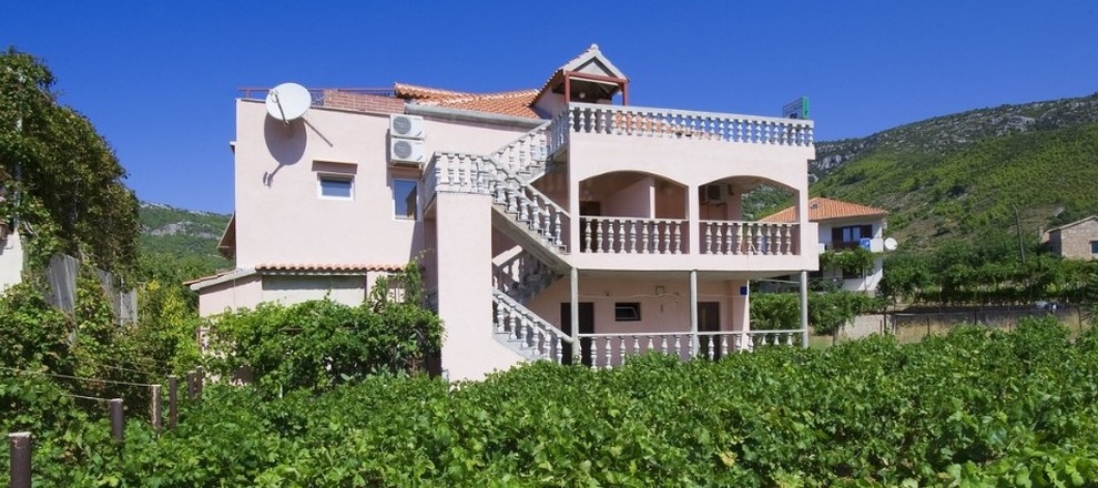 casa appartamenti mariani komiža